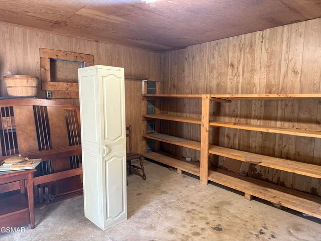 103 Branam Hollow Lane, Gatlinburg, TN 37738