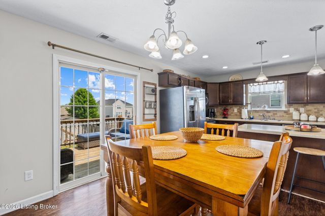 326 Golden Wing Rd, Mt Washington, KY 40047