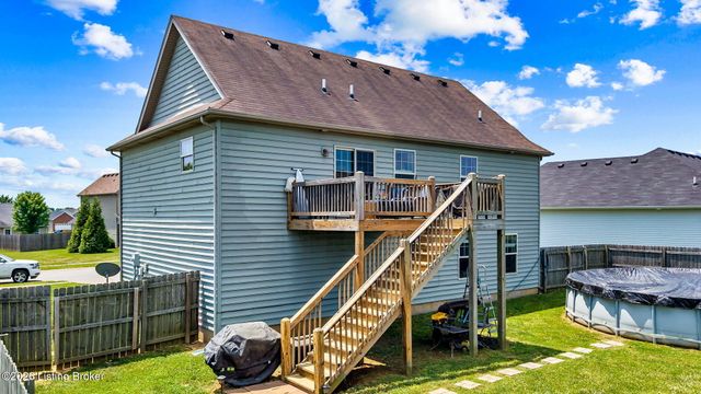 326 Golden Wing Rd, Mt Washington, KY 40047