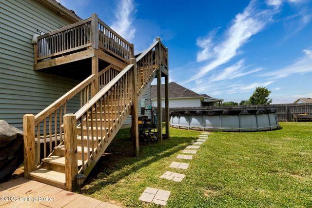 326 Golden Wing Rd, Mt Washington, KY 40047