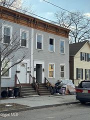 390 2nd Street, Albany, NY 12206