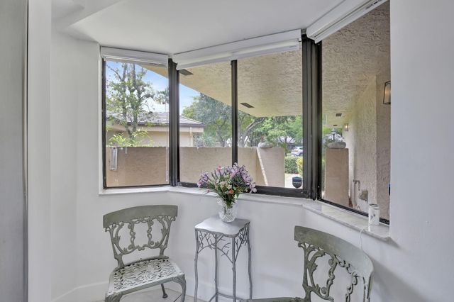 9341 Chelsea Drive S, Plantation, FL 33324