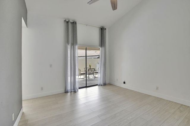 9341 Chelsea Drive S, Plantation, FL 33324