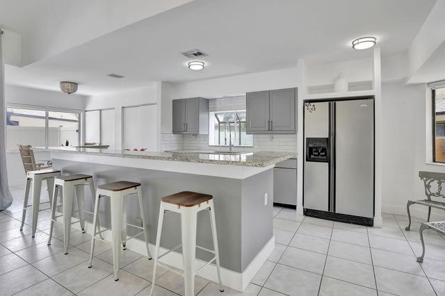 9341 Chelsea Drive S, Plantation, FL 33324