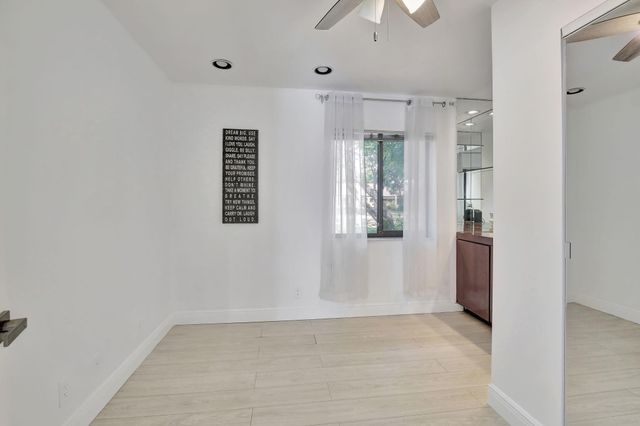9341 Chelsea Drive S, Plantation, FL 33324