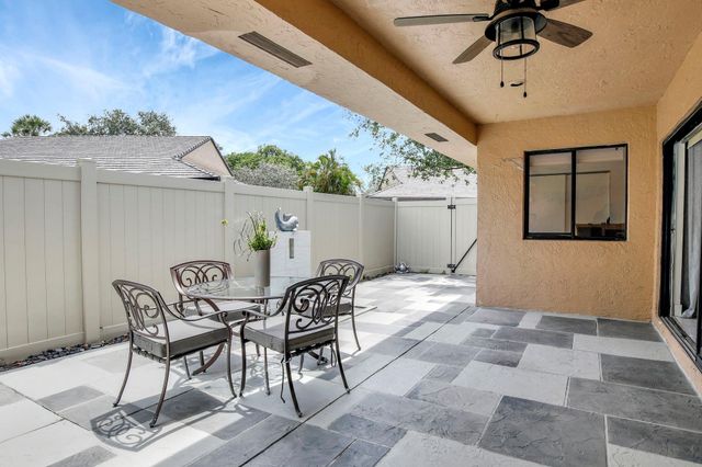 9341 Chelsea Drive S, Plantation, FL 33324