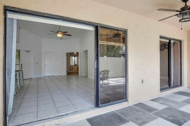 9341 Chelsea Drive S, Plantation, FL 33324