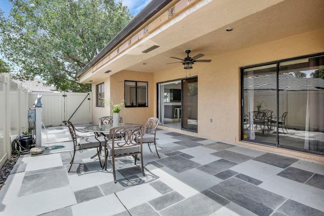 9341 Chelsea Drive S, Plantation, FL 33324