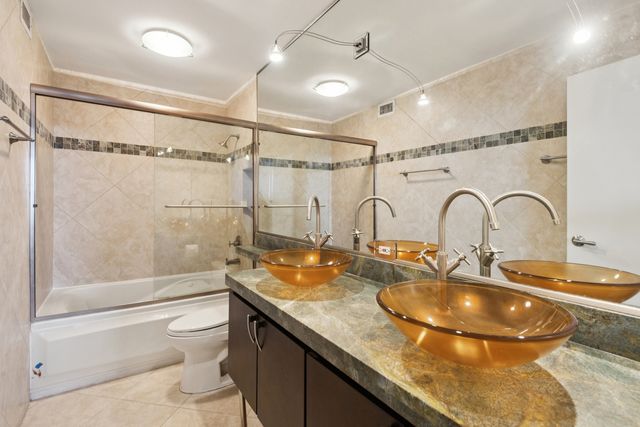 400 E RANDOLPH Street 1809, Chicago, IL 60601