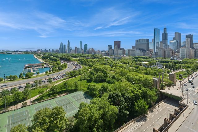 400 E RANDOLPH Street 1809, Chicago, IL 60601