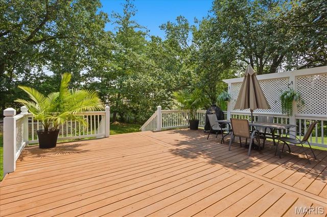 175 Beacon Point Lane, Wildwood, MO 63040