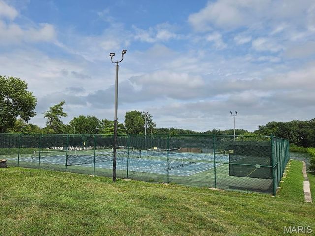 175 Beacon Point Lane, Wildwood, MO 63040
