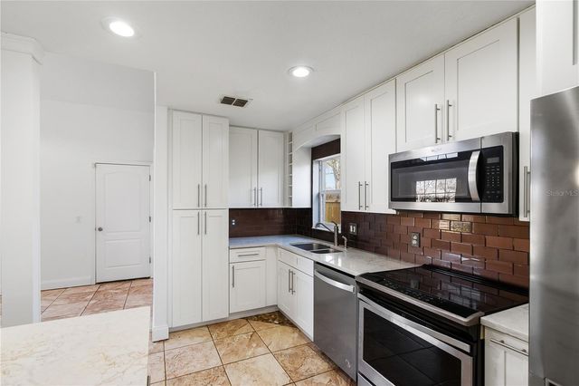 2357 ALABASTER AVENUE, Orlando, FL 32833