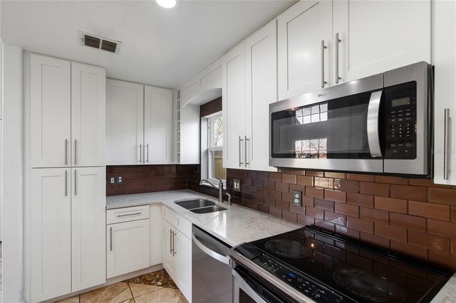 2357 ALABASTER AVENUE, Orlando, FL 32833