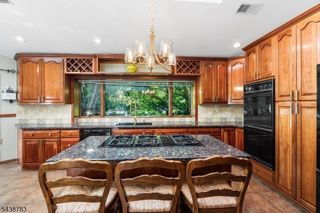 60 Park Rd, Parsippany-troy Hills Twp., NJ 07054