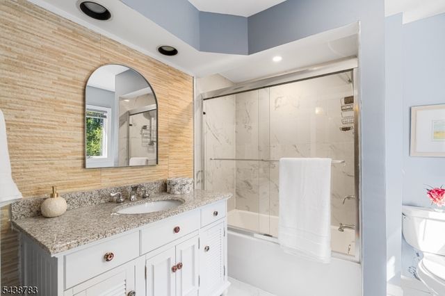 60 Park Rd, Parsippany-troy Hills Twp., NJ 07054
