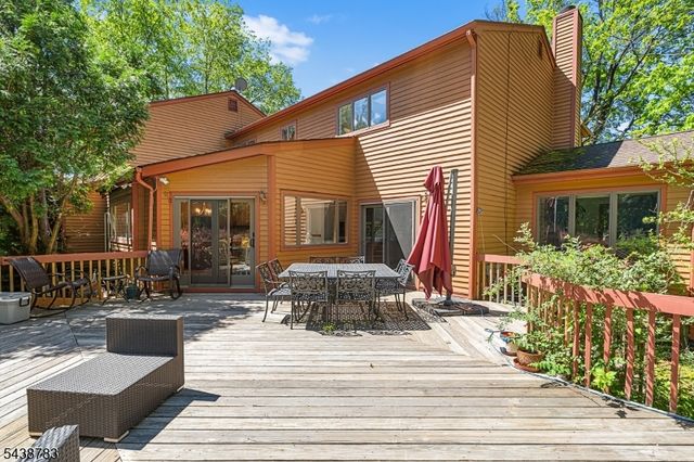 60 Park Rd, Parsippany-troy Hills Twp., NJ 07054