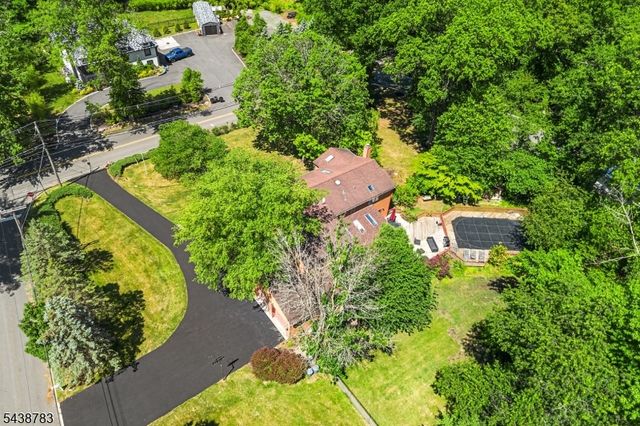60 Park Rd, Parsippany-troy Hills Twp., NJ 07054