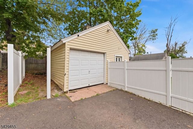 372 Newton St, North Plainfield Boro, NJ 07060