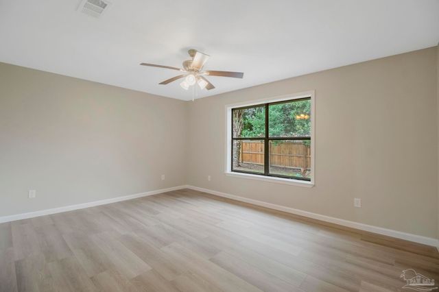 868 Valley Ridge Cir, Pensacola, FL 32514