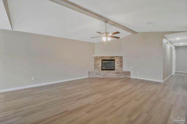 868 Valley Ridge Cir, Pensacola, FL 32514