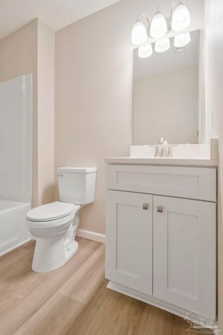 868 Valley Ridge Cir, Pensacola, FL 32514