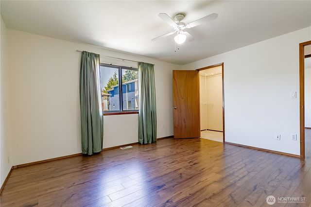 512 N 104th Street, Seattle, WA 98133