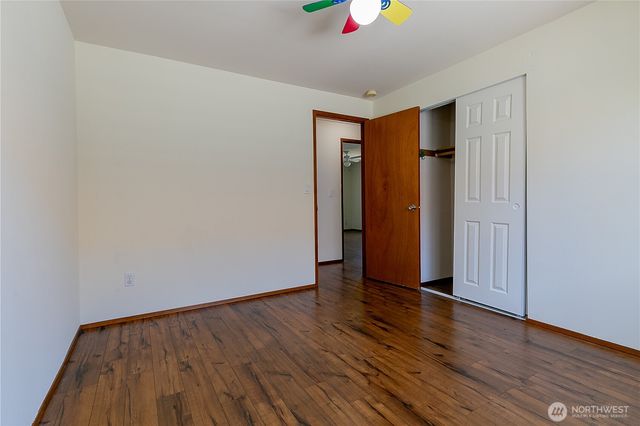 512 N 104th Street, Seattle, WA 98133