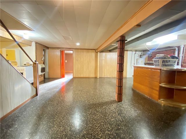 422 Market St, Belle Vernon, PA 15012