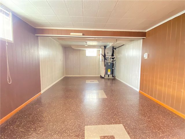 422 Market St, Belle Vernon, PA 15012