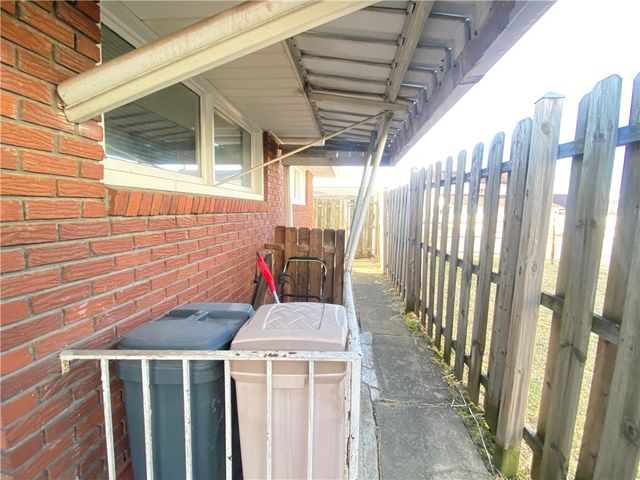 422 Market St, Belle Vernon, PA 15012