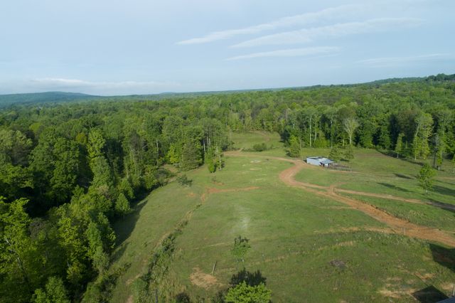 40A Barker Cove Loop, Palmer, TN 37365