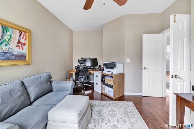 11 Greystone 11, Shelton, CT 06484