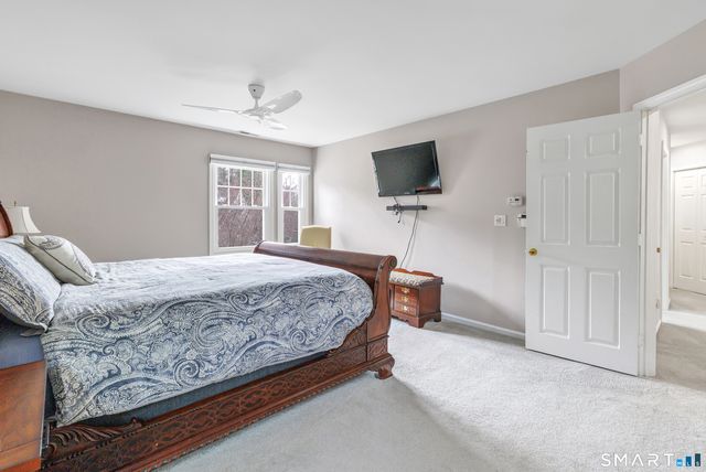 11 Greystone 11, Shelton, CT 06484