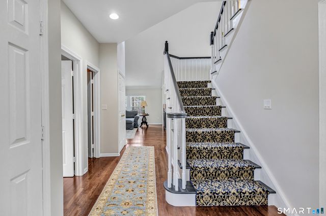 11 Greystone 11, Shelton, CT 06484