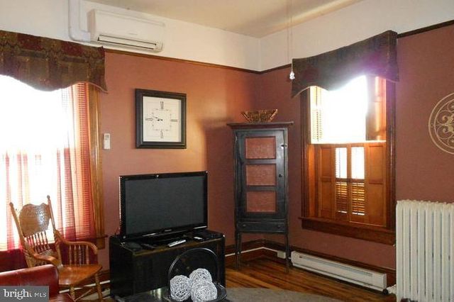 101 E BALTIMORE ST, Greencastle, PA 17225