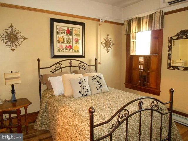 101 E BALTIMORE ST, Greencastle, PA 17225