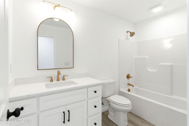 116 Sweet Grass Ct, Hodgenville, KY 42748