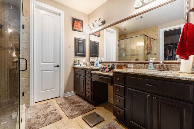 9039 Centennial Drive, Conroe, TX 77384