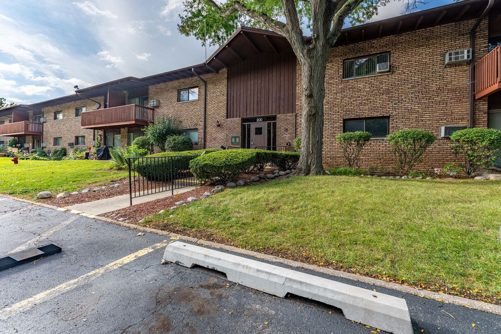200 Willow Lane C-219, Willow Springs, IL 60480 — photo 2