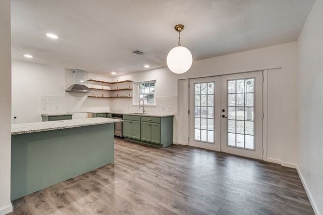 2110 Aggie Drive, Grand Prairie, TX 75051