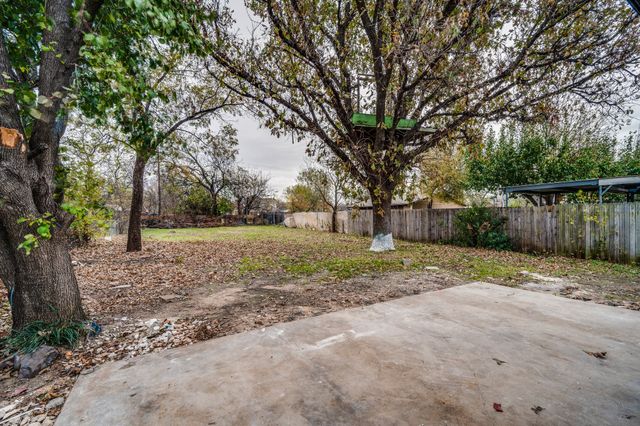 2110 Aggie Drive, Grand Prairie, TX 75051