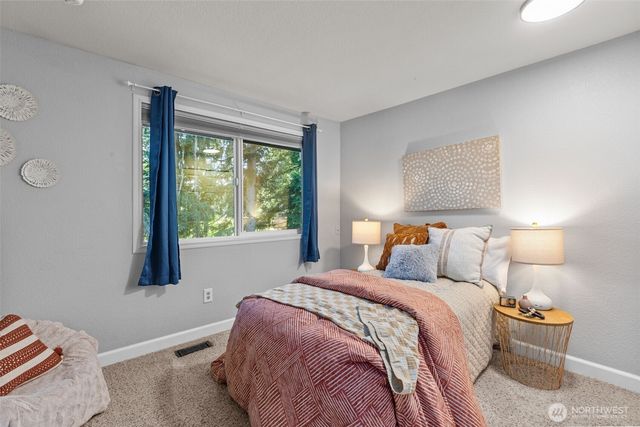 1812 SW 214th Street, Lynnwood, WA 98036