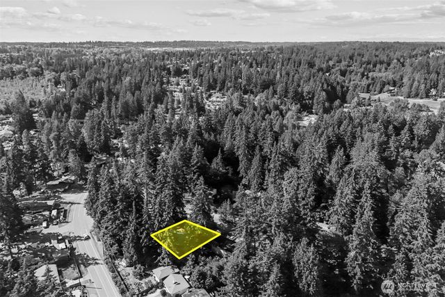 1812 SW 214th Street, Lynnwood, WA 98036
