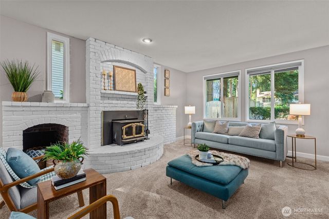 1812 SW 214th Street, Lynnwood, WA 98036