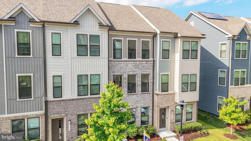 Image 2 of property listing at 3231 WATERSHED BLVD, Laurel, MD 20724