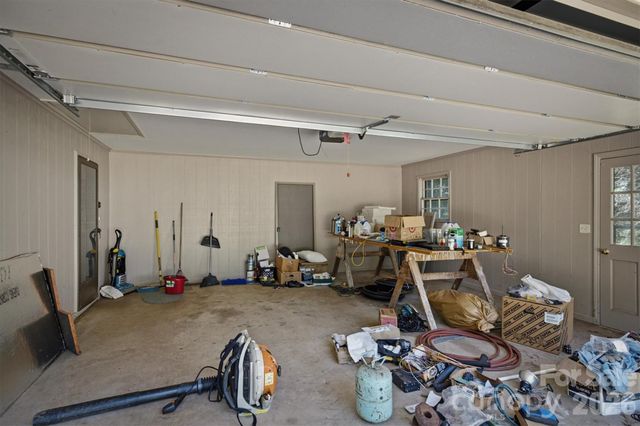1208 35th Street Place NE 8, Conover, NC 28613
