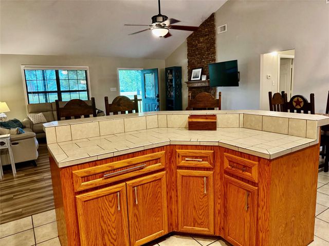 148 Crest Lane, Onalaska, TX 77360
