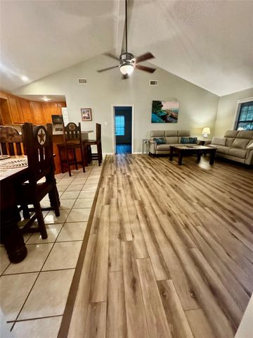 148 Crest Lane, Onalaska, TX 77360
