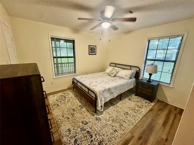 148 Crest Lane, Onalaska, TX 77360